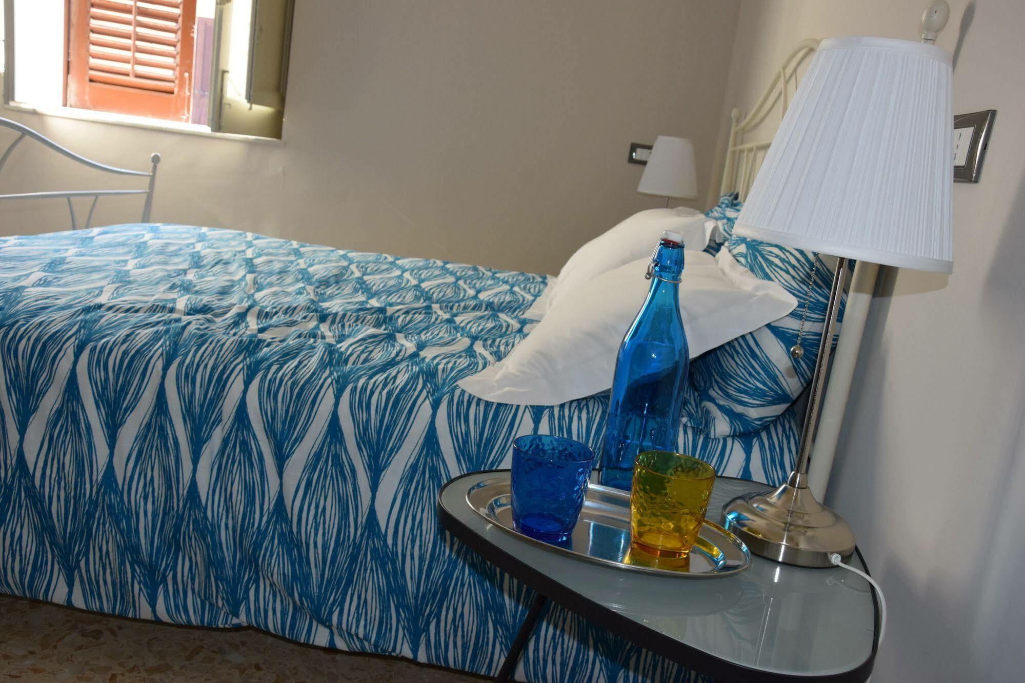 B&B Le Coppole ปาแลร์โม ภายนอก รูปภาพ